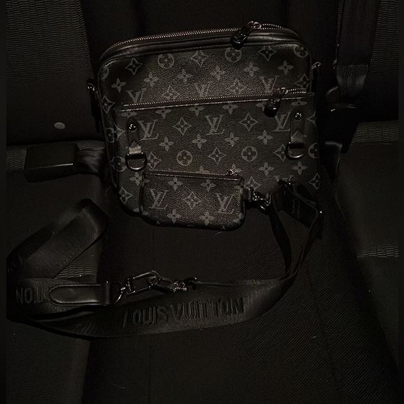 Pre Owned Louis Vuitton monogram eclipse trio messenger bag (limited edition) - Picture 5 of 7